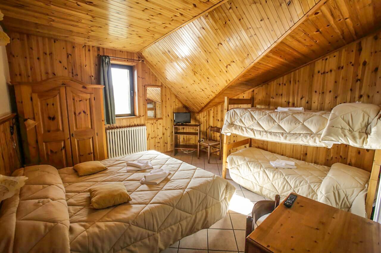 Hotel Valle Del Lupo Пескассероли Экстерьер фото